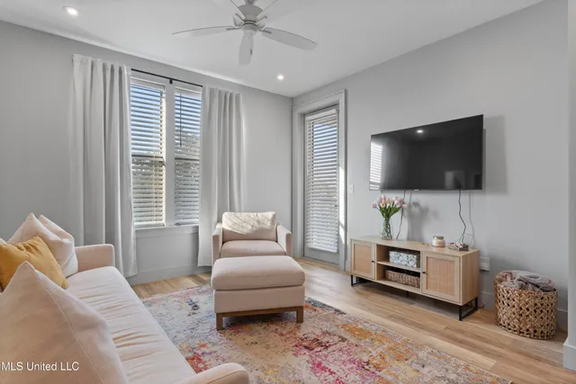 $243,500 | 2501 Bienville Boulevard, Unit 330, Ocean Springs, MS 39564