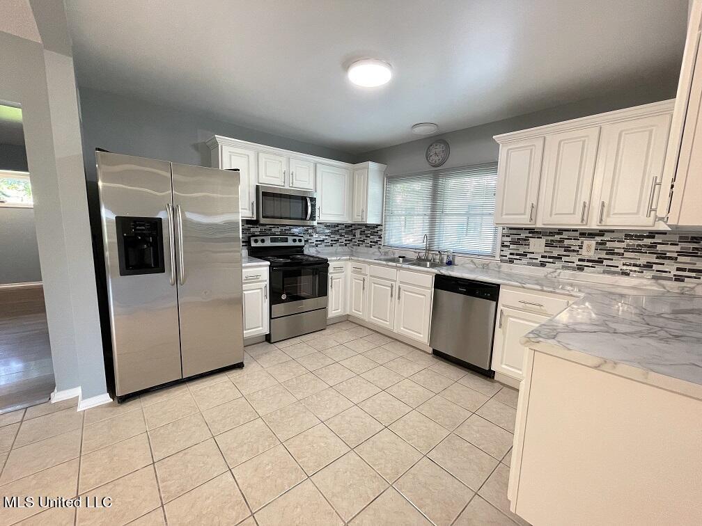 419 East 2nd Street Long Beach, MS 39560 - Photo 12 of 28 Kitchen