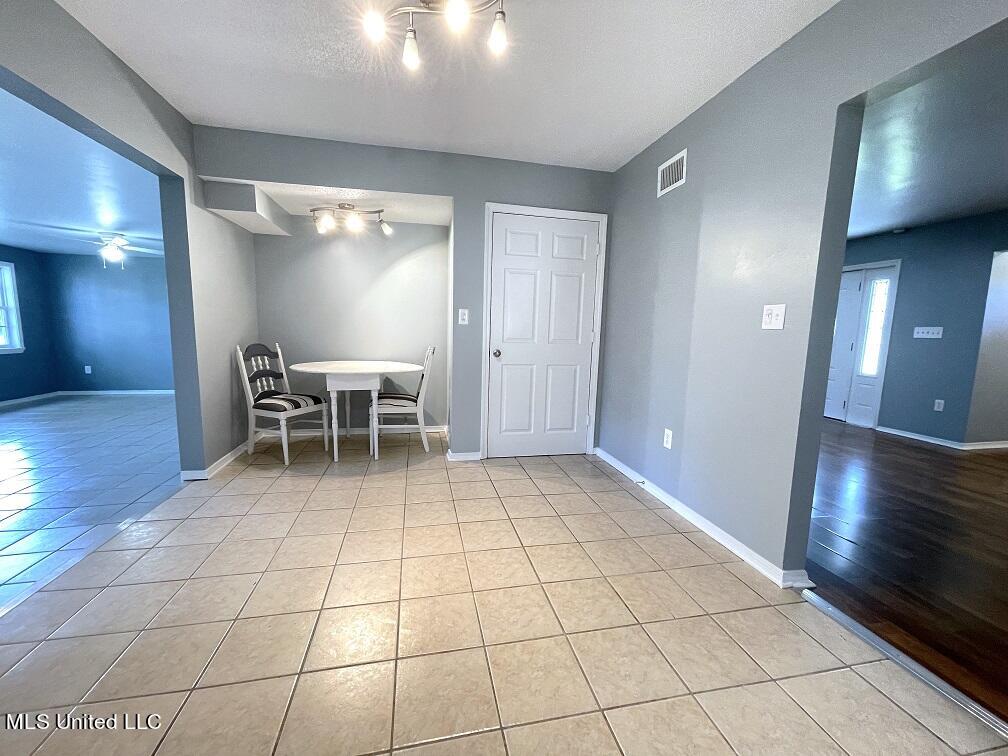 419 East 2nd Street Long Beach, MS 39560 - Photo 13 of 28 Breakfast Nook