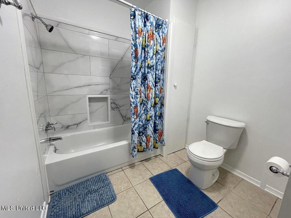 419 East 2nd Street Long Beach, MS 39560 - Photo 20 of 28 Guest Bath