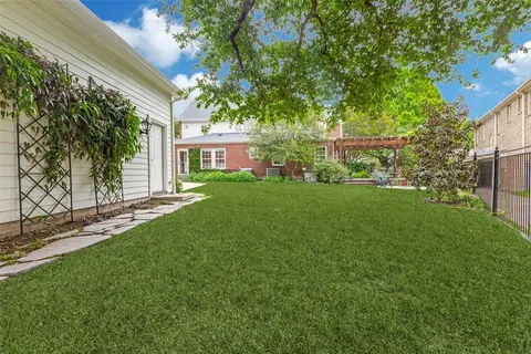 $1,465,000 | 2207 Cambria Boulevard, Dallas, TX 75214