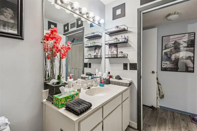 $289,500 | 2221 Norwegian Drive, Unit 41, Clearwater, FL 33763