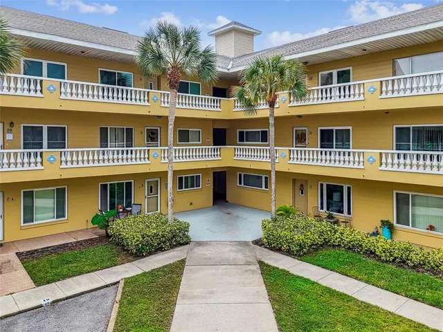 $289,500 | 2221 Norwegian Drive, Unit 41, Clearwater, FL 33763