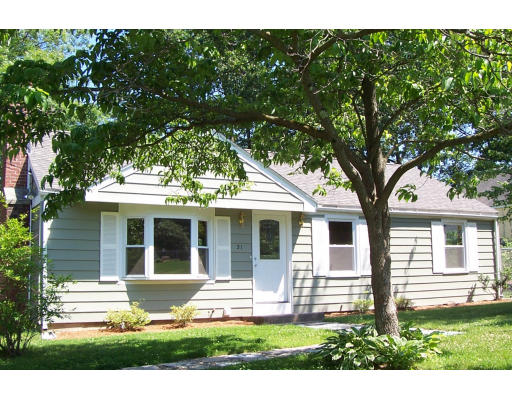 51 Kerry Drive Springfield, MA 01118 - Photo 1 of 6 Gallery Image 1