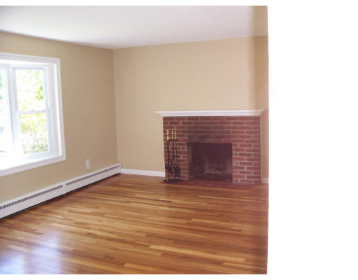 51 Kerry Drive Springfield, MA 01118 - Photo 3 of 6 Gallery Image 3