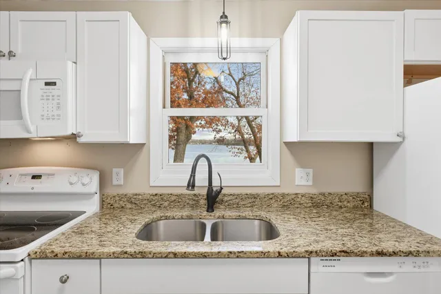 $510,000 | 28605 Johnson Lane, Chisago City, MN 55013