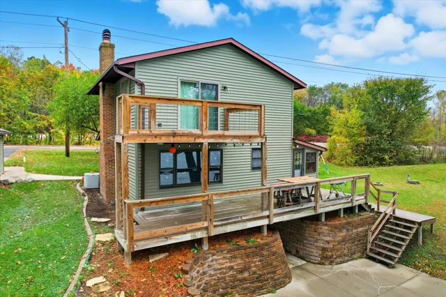 $510,000 | 28605 Johnson Lane, Chisago City, MN 55013