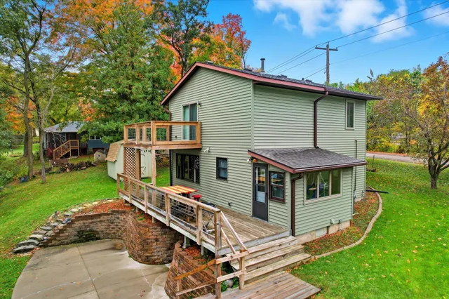 $510,000 | 28605 Johnson Lane, Chisago City, MN 55013