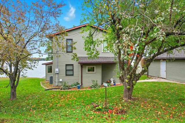 $510,000 | 28605 Johnson Lane, Chisago City, MN 55013