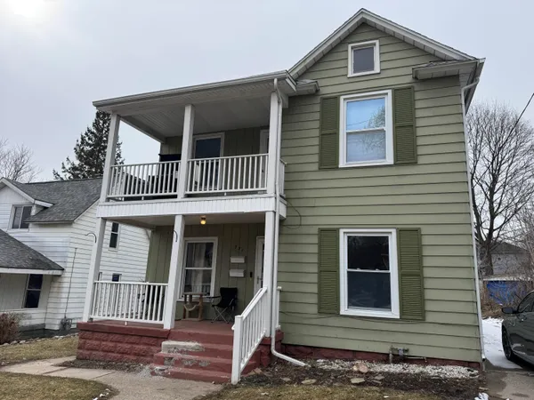 $1,800 | 531 Eastern Avenue Northeast, Unit B, Grand Rapids, MI 49503