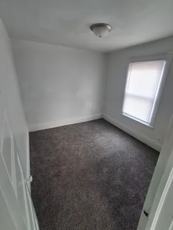 $1,800 | 531 Eastern Avenue Northeast, Unit B, Grand Rapids, MI 49503