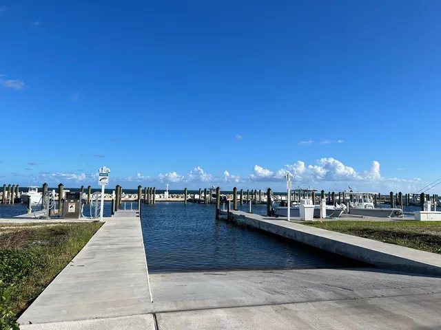 a view of residential houses with outdoor space