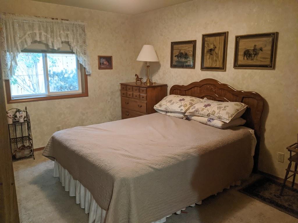 451 Brandon Street Central Point, OR 97502 - Photo 11 of 18 IMG_20200924_085744