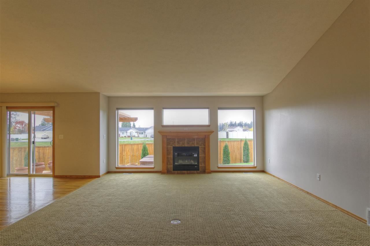 606 East Westcrest Road Colbert, WA 99005 - Photo 2 of 20