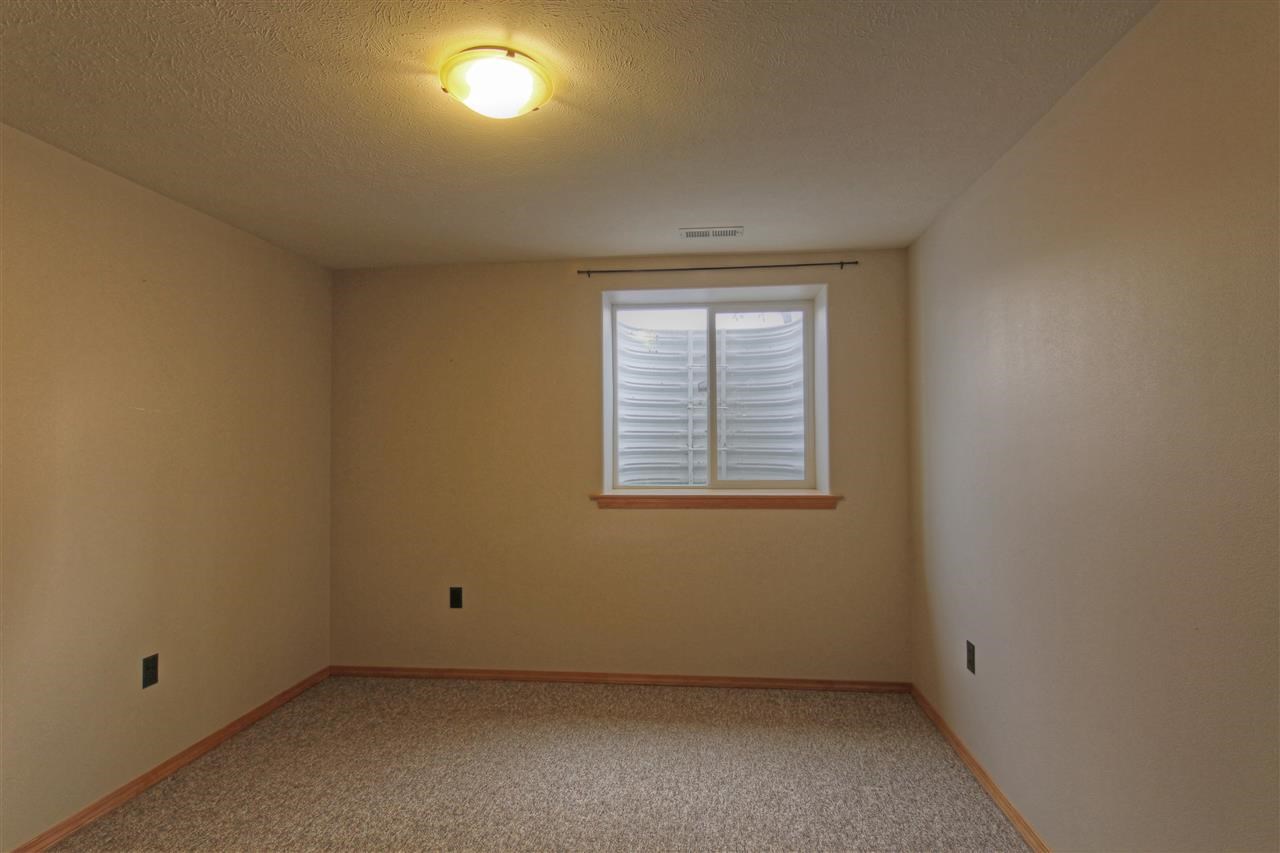 606 East Westcrest Road Colbert, WA 99005 - Photo 14 of 20