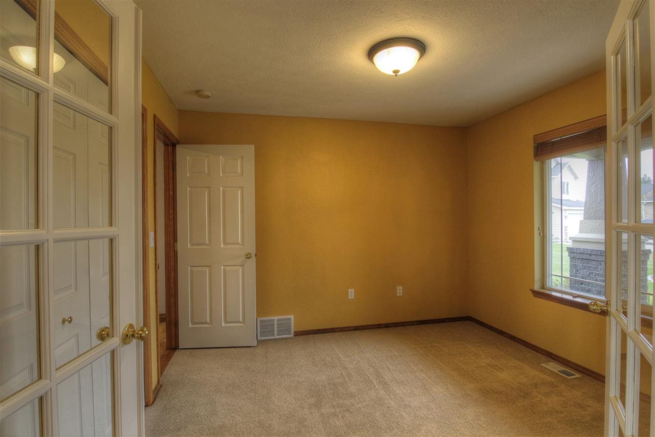 606 East Westcrest Road Colbert, WA 99005 - Photo 9 of 20