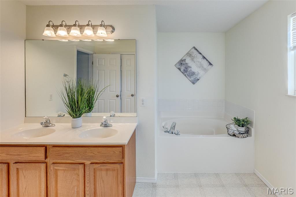 1501 Keck Ridge Drive O'Fallon, IL 62269 - Photo 24 of 63