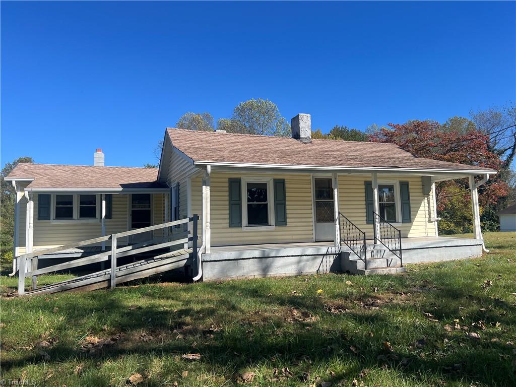 862 North Franklin Road Mount Airy, NC 27030 - Photo 1 of 2 Gallery Image 1