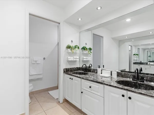 $3,850 | 110 Dunwoody Lane, Unit 1688, Hollywood, FL 33021