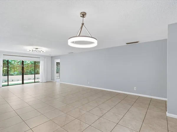 $3,850 | 110 Dunwoody Lane, Unit 1688, Hollywood, FL 33021