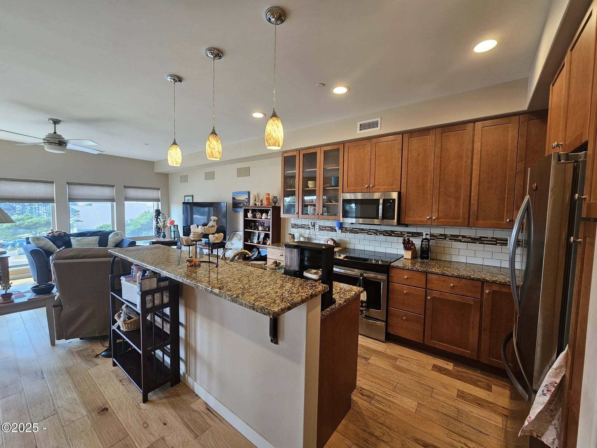 503 Center Way Yachats, OR 97498 - Photo 11 of 17