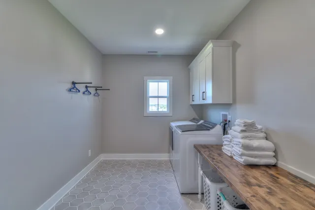 $699,900 | 13 Lake Life Court, Winchester, TN 37398