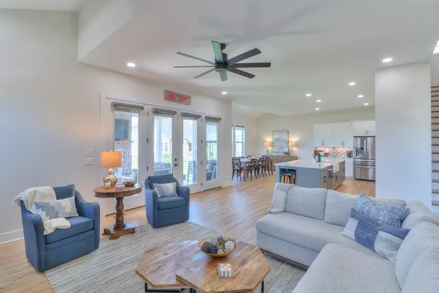 $699,900 | 13 Lake Life Court, Winchester, TN 37398