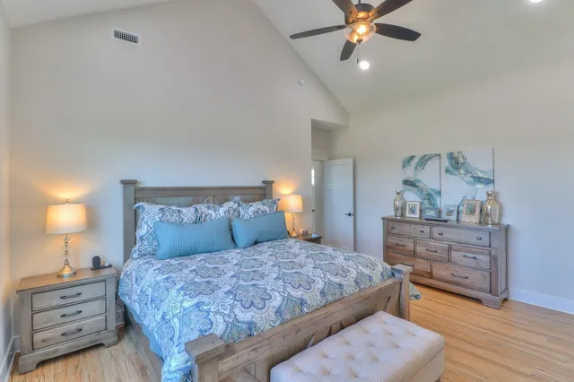 $699,900 | 13 Lake Life Court, Winchester, TN 37398