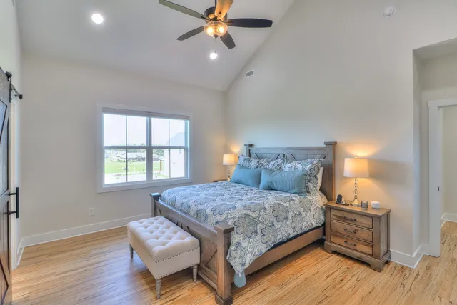 $699,900 | 13 Lake Life Court, Winchester, TN 37398