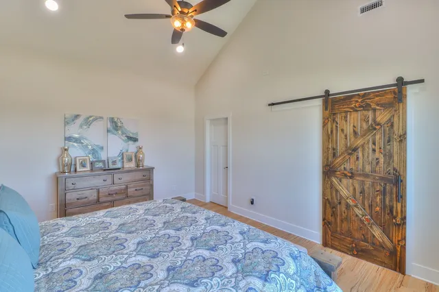 $699,900 | 13 Lake Life Court, Winchester, TN 37398