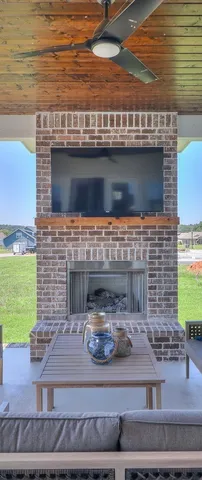 $699,900 | 13 Lake Life Court, Winchester, TN 37398