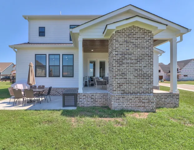 $699,900 | 13 Lake Life Court, Winchester, TN 37398