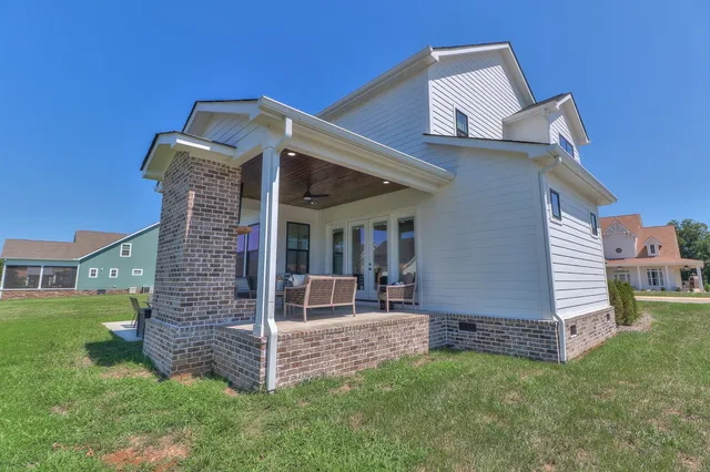 $699,900 | 13 Lake Life Court, Winchester, TN 37398