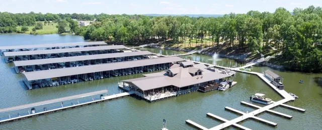 $699,900 | 13 Lake Life Court, Winchester, TN 37398