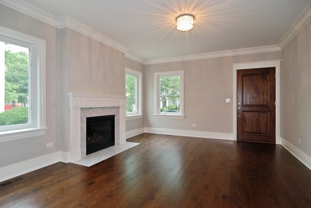 285 Olmsted Road Riverside, IL 60546 - Photo 2 of 10