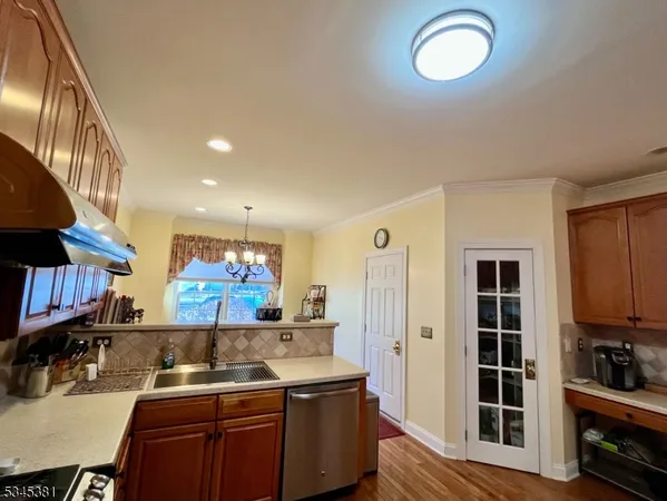 $6,000 | 43 Georgetown Court, Bernards, NJ 07920