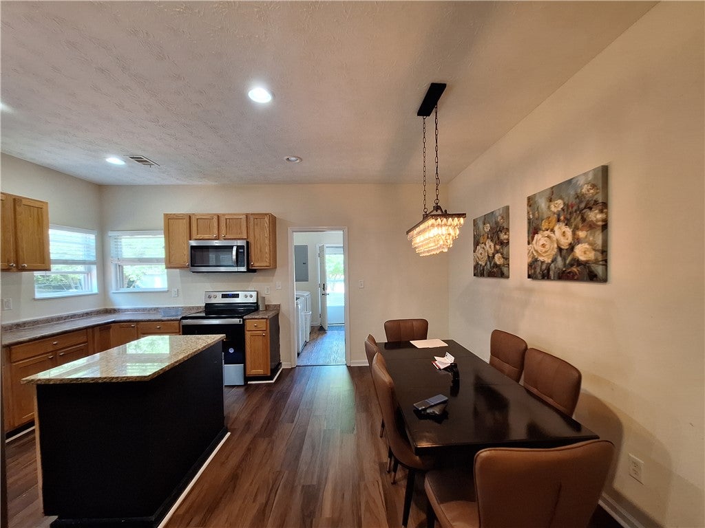 806 Springfield Drive LaFayette, AL 36862 - Photo 9 of 21 Gallery Image 9