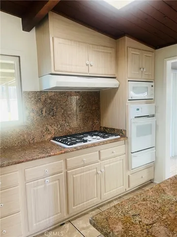 $3,200 | 13961 Stroud Street, Panorama City, CA 91402