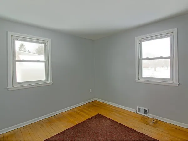 $348,600 | 118 Farrington Parkway, Burlington, VT 05408