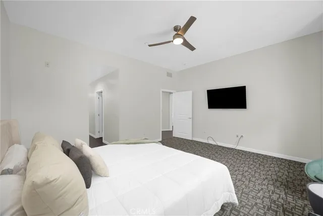 $1,330,000 | 21 Gramercy, Unit 220, Irvine, CA 92612