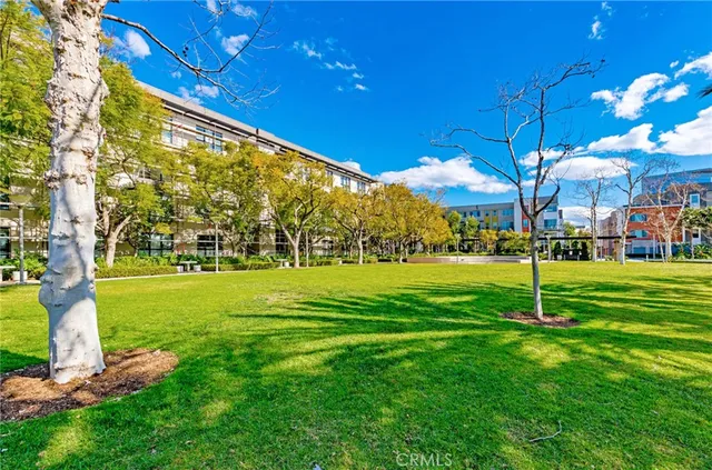 $1,330,000 | 21 Gramercy, Unit 220, Irvine, CA 92612