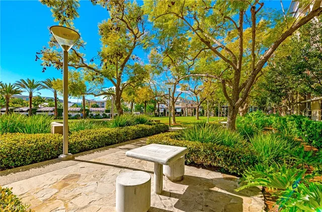 $1,330,000 | 21 Gramercy, Unit 220, Irvine, CA 92612