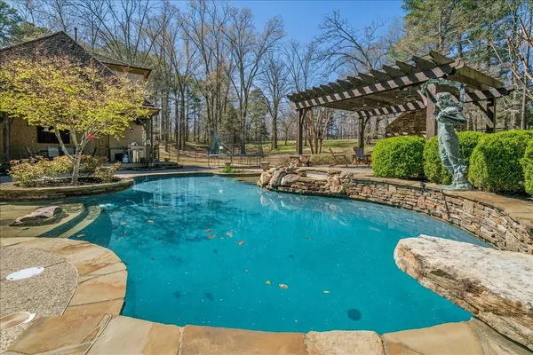 $2,235,000 | 315 Mountainbrook Cove, Eads, TN 38028