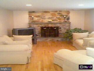 1362 Randy Drive Pottstown, PA 19464 - Photo 3 of 4 Gallery Image 3
