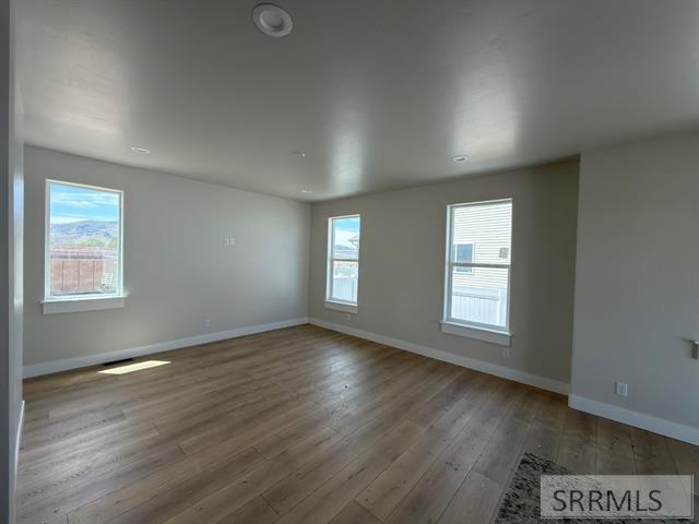 1018 Alpine Avenue Chubbuck, ID 83202 - Photo 3 of 28