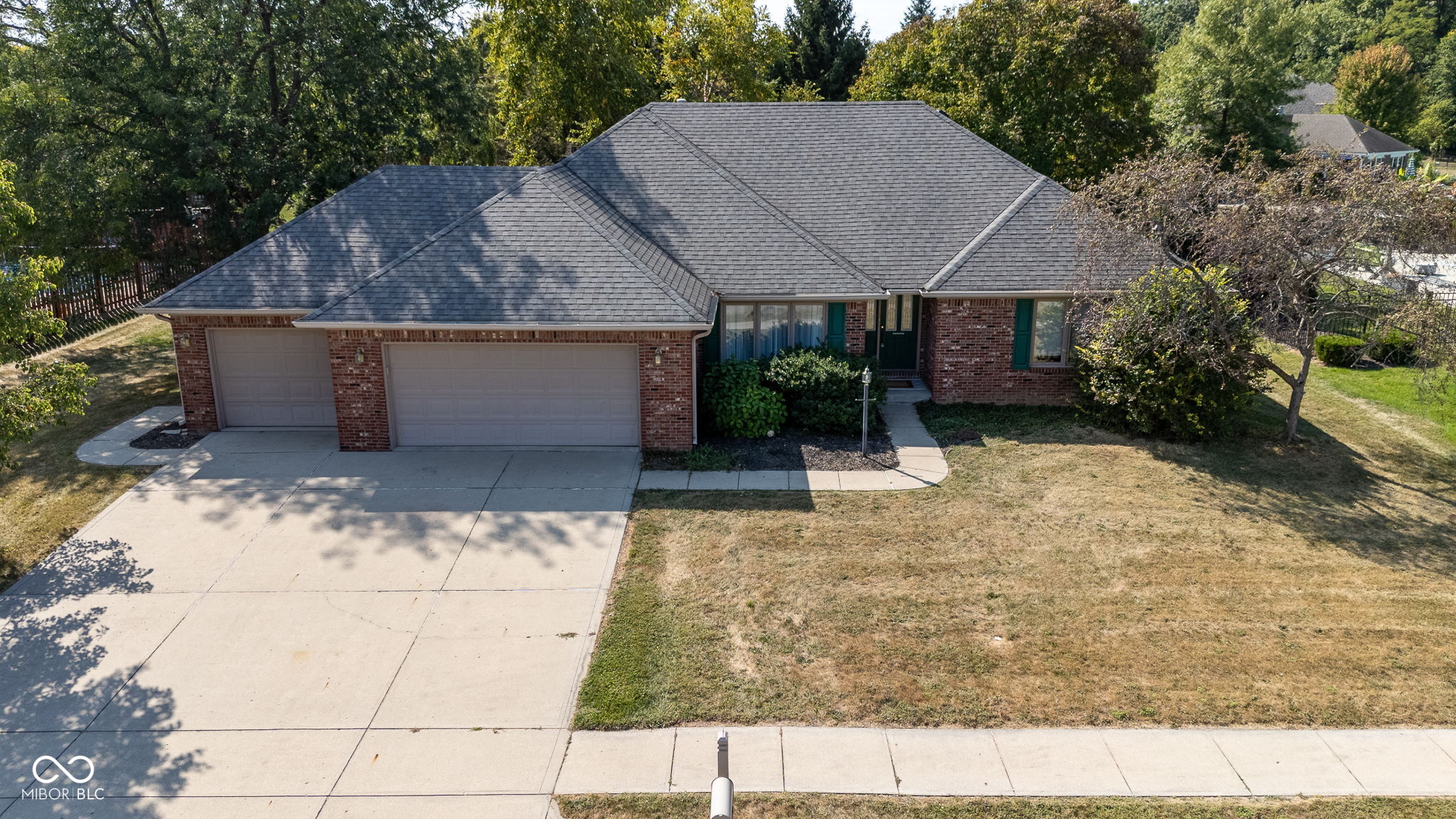 1810 Hunters Trail Brownsburg, IN 46112 - Photo 1 of 43