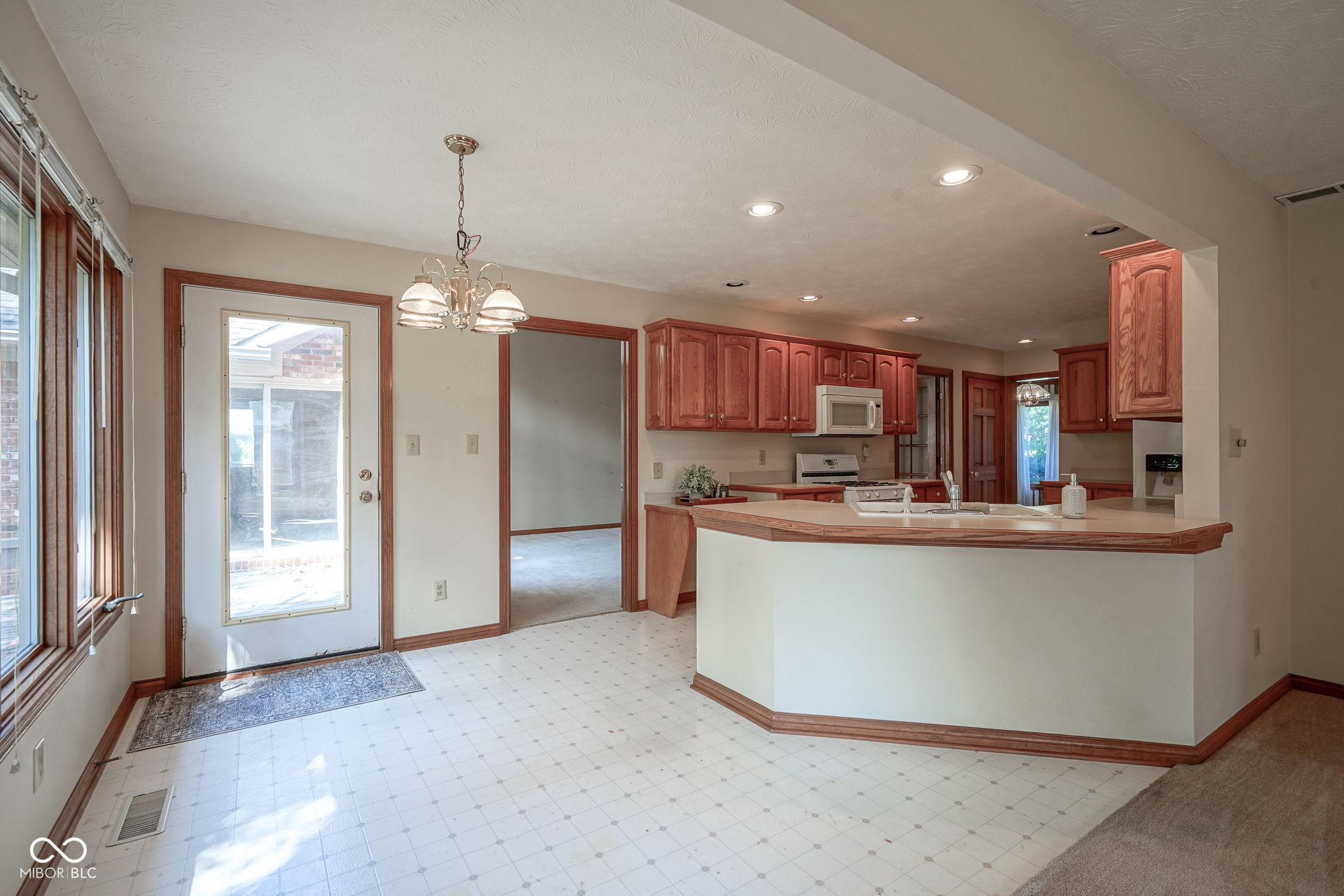 1810 Hunters Trail Brownsburg, IN 46112 - Photo 12 of 43