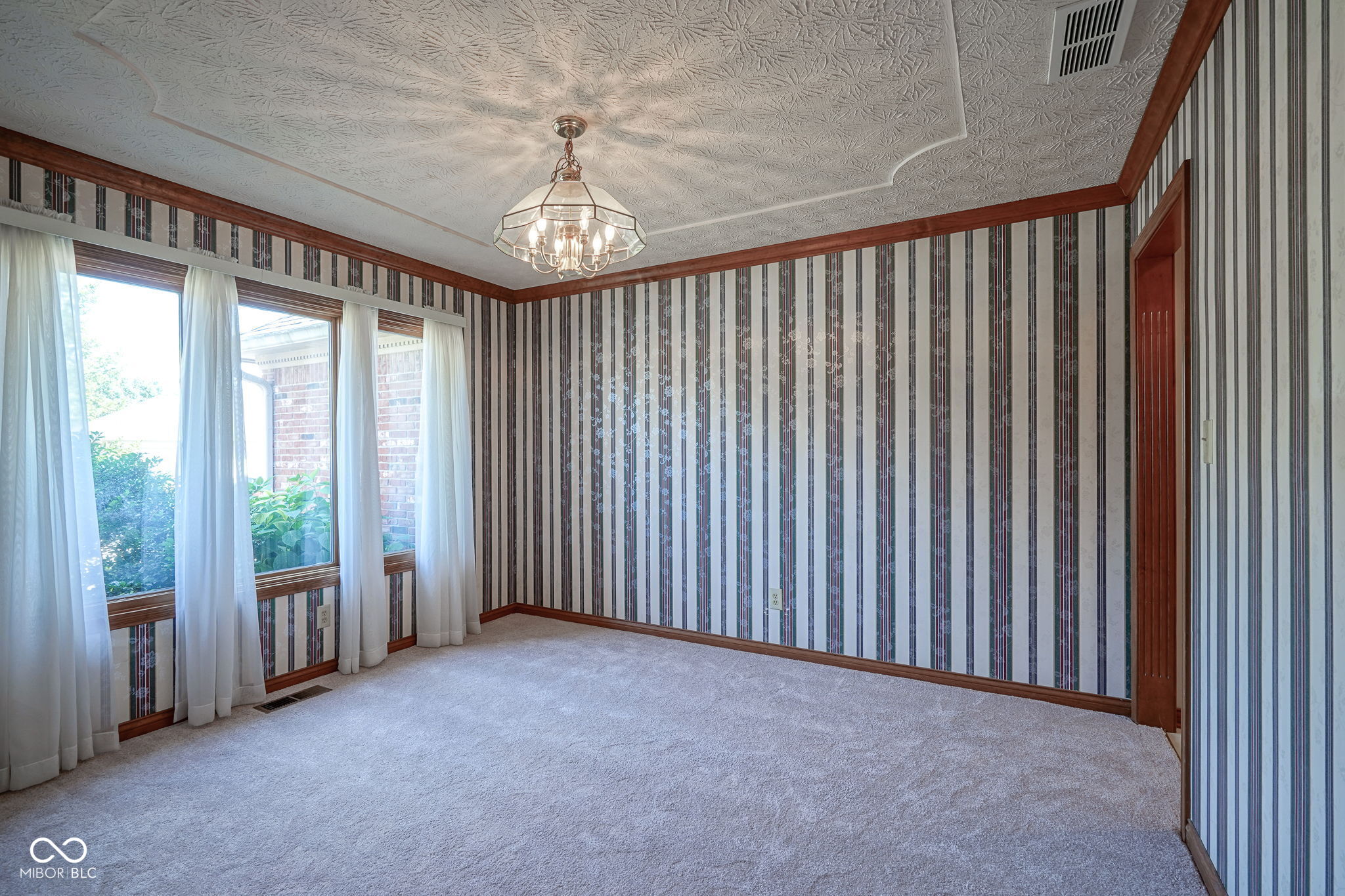 1810 Hunters Trail Brownsburg, IN 46112 - Photo 7 of 43