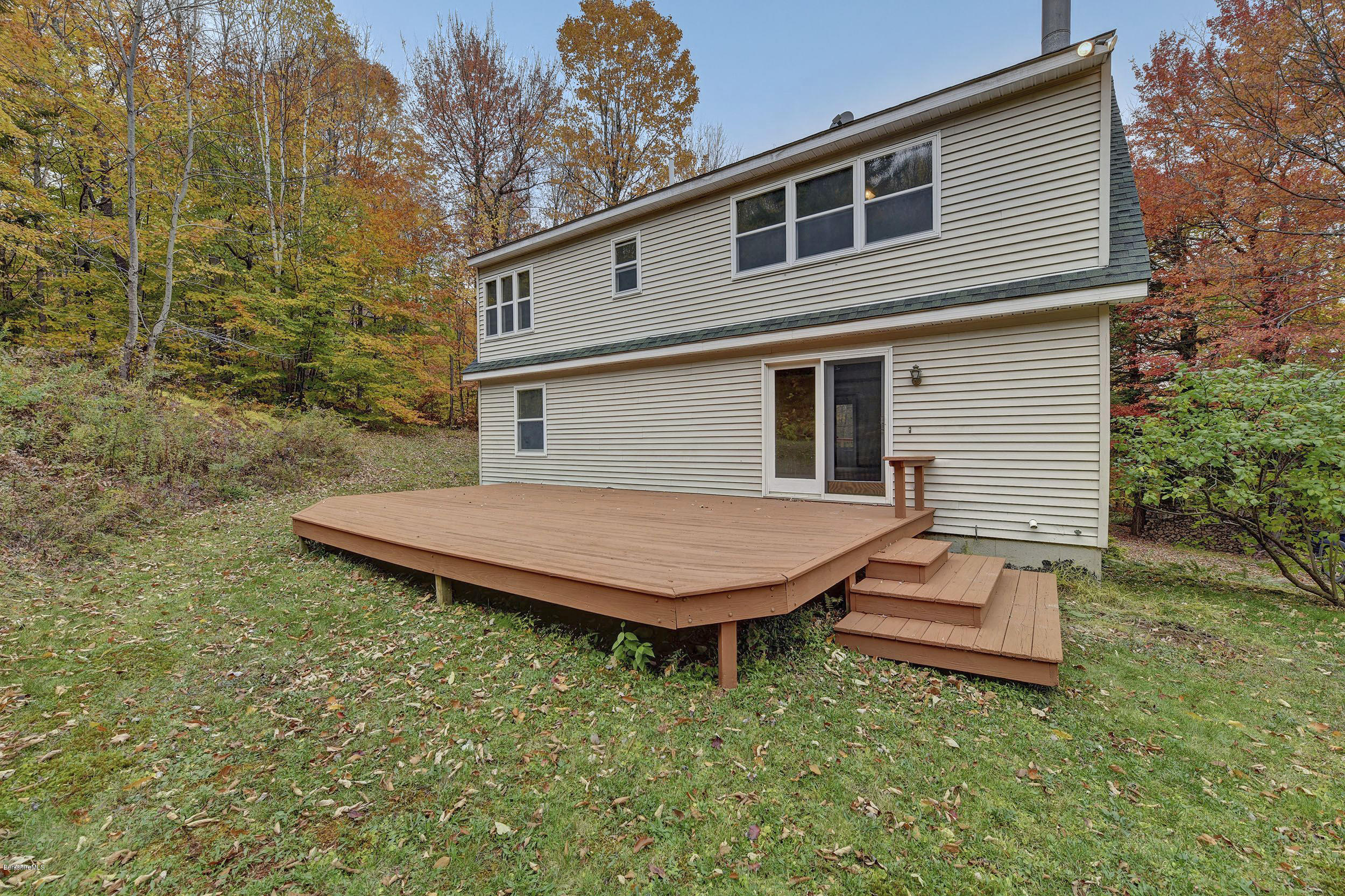 588 Leonhardt Road Becket, MA 01223 - Photo 27 of 32 588-27-Back of Home