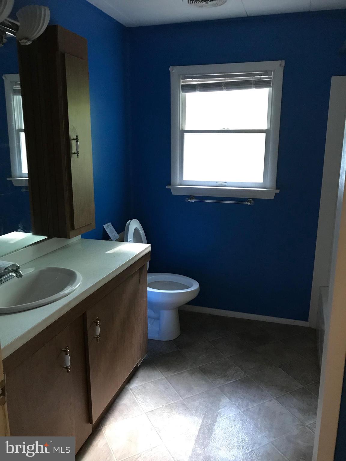 2130 Stinnett Road Huntingtown, MD 20639 - Photo 6 of 16 Hall Bathroom